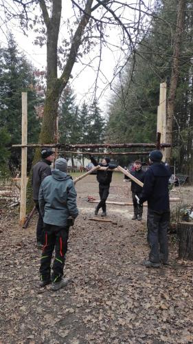 Bau des Eingangstors