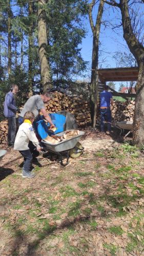 Holzaktion auf dem Rangergrundstück - Danke an alle Helfer